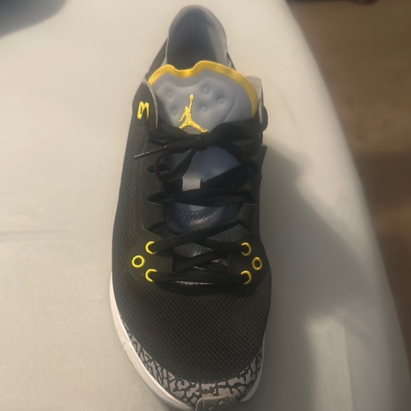 Jordan Black and Yellow Sneakers - Picture 1 of 3